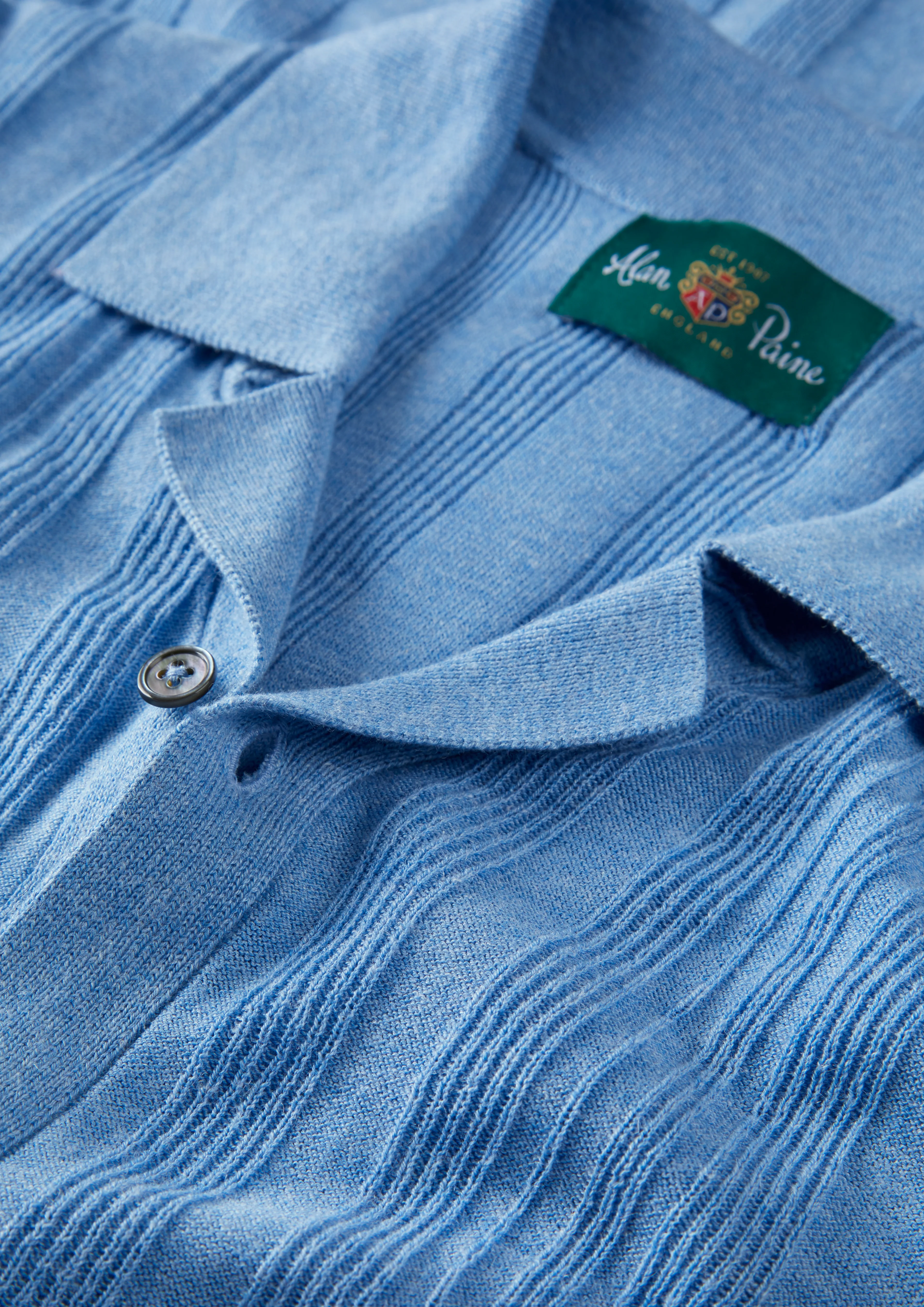 Abbotsbury Men's Short Sleeve Cotton Shirt In Carolina Blue - Image 4