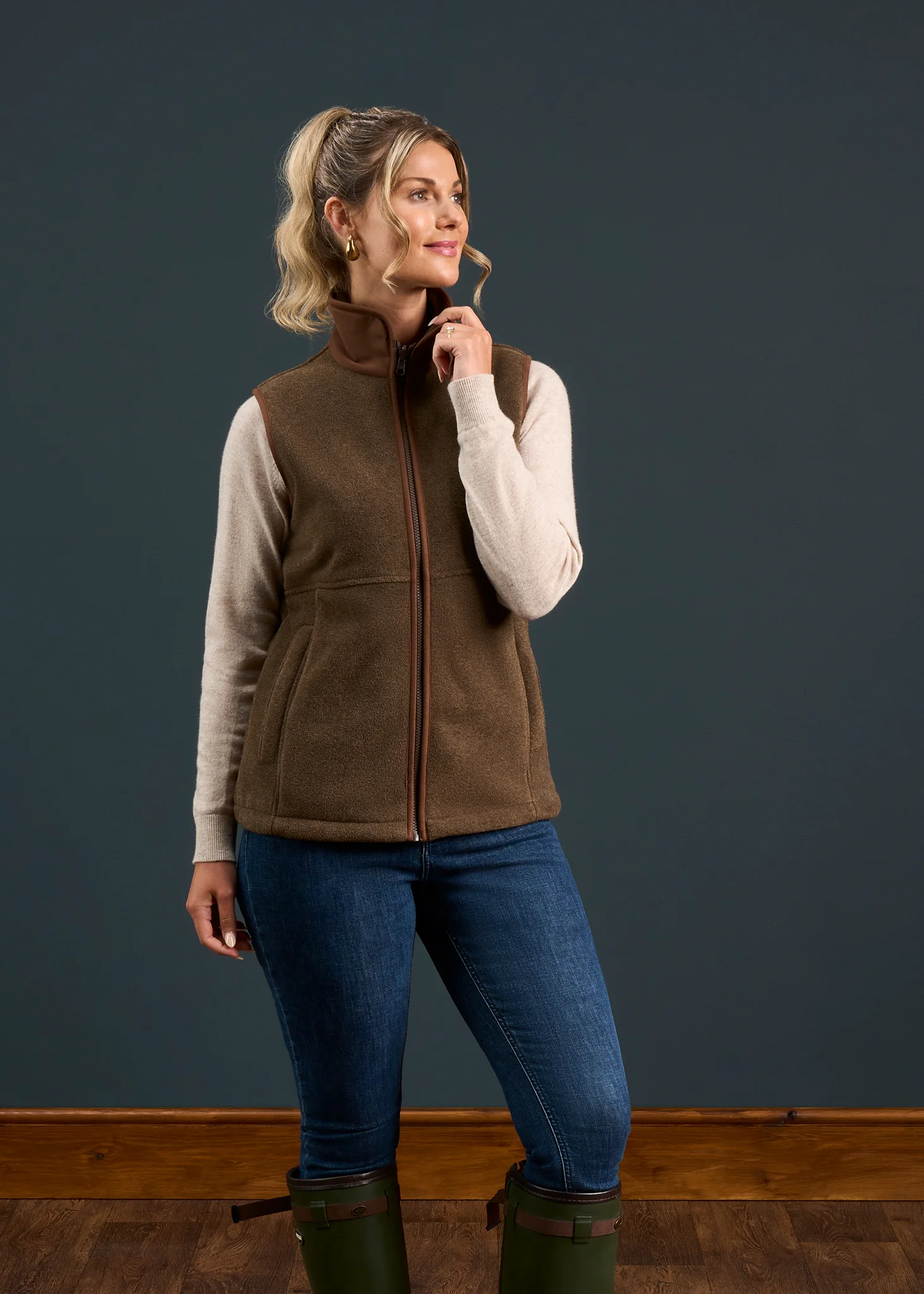 Aylsham Ladies Fleece Gilet In Pecan - Regular Fit - Image 6