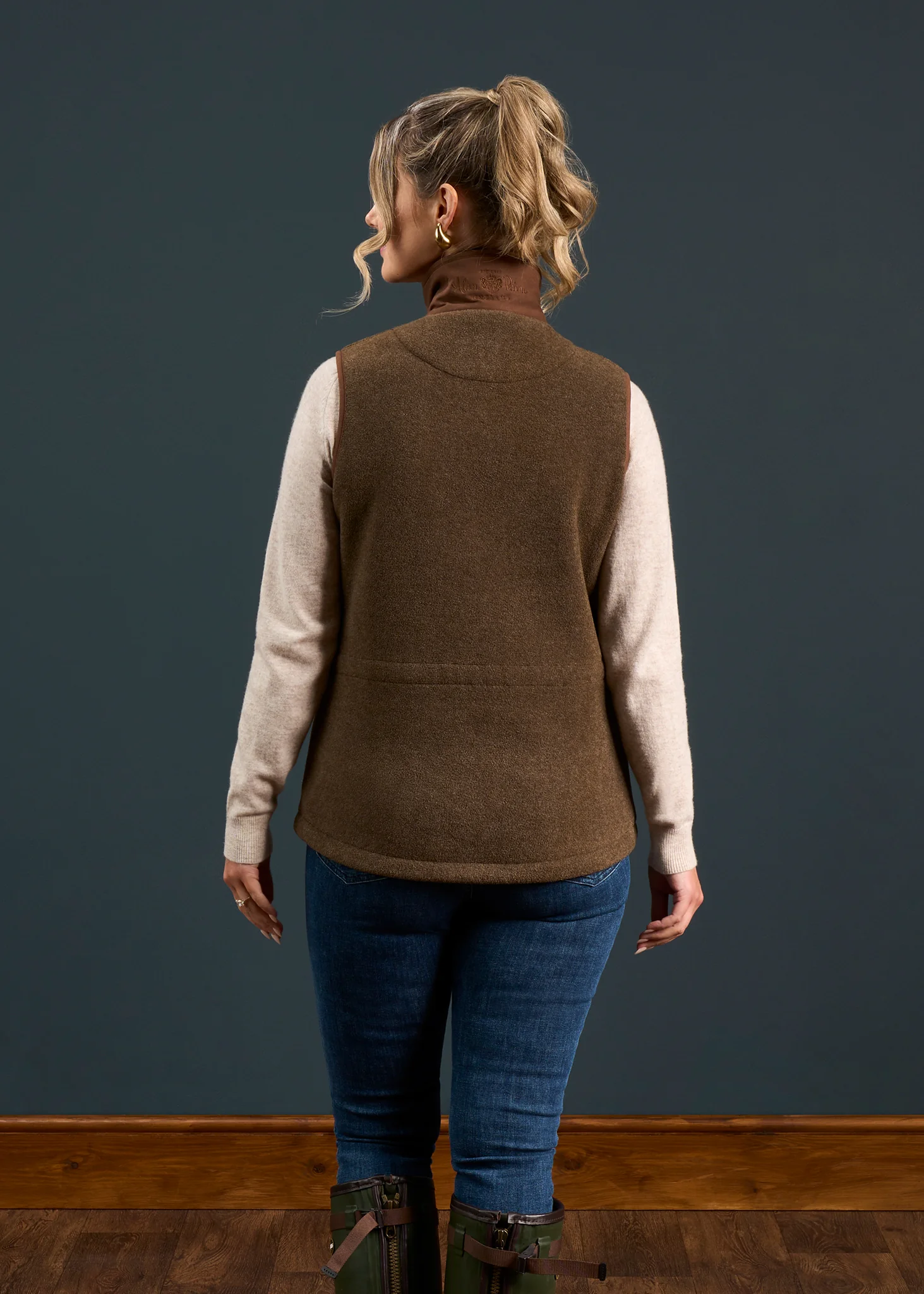 Aylsham Ladies Fleece Gilet In Pecan - Regular Fit - Image 8