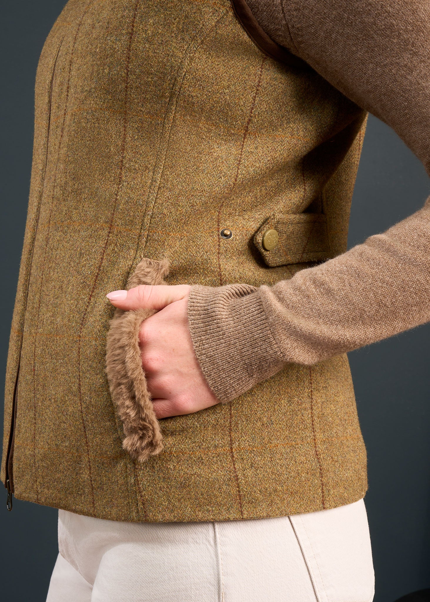 Combrook Ladies Tweed Water Repellent Gilet in Grove  -  Regular Fit - Image 6