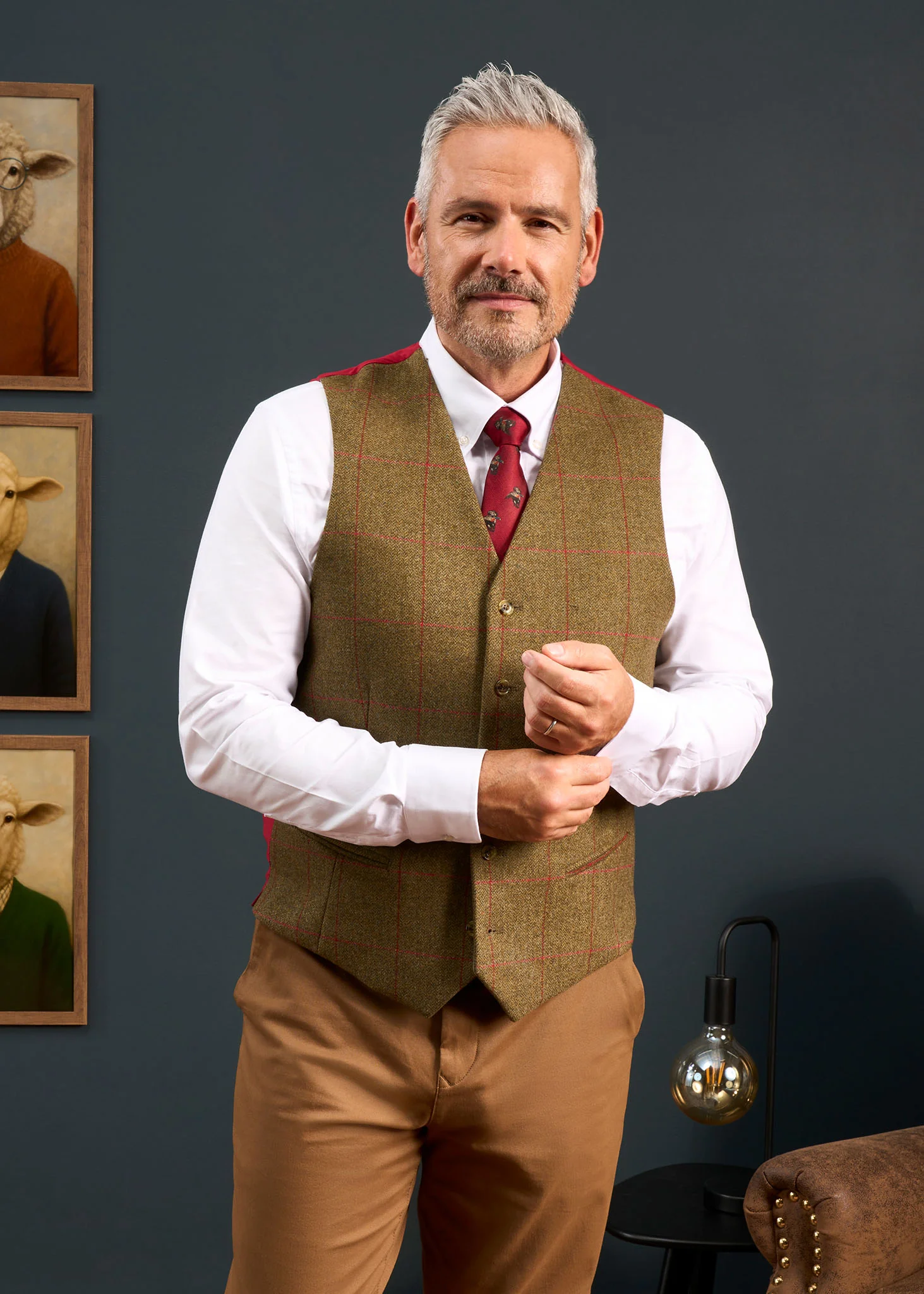 Combrook Men's Tweed Water Repellent Lined-Back Waistcoat in Sage - Regular Fit - Image 5