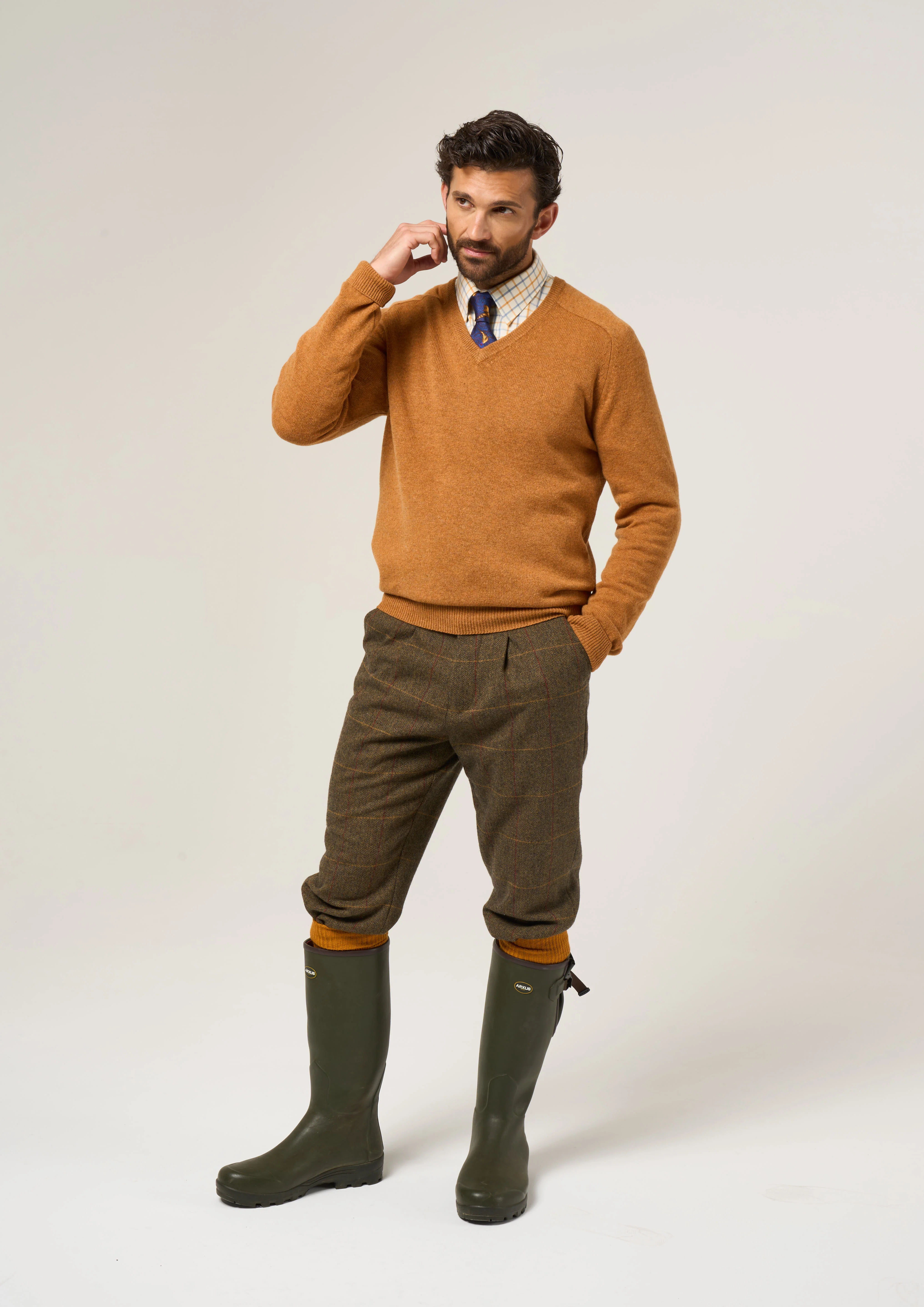Combrook Men's Tweed Water Repellent Shooting Breeks in Teak  -  Regular Fit - Image 5