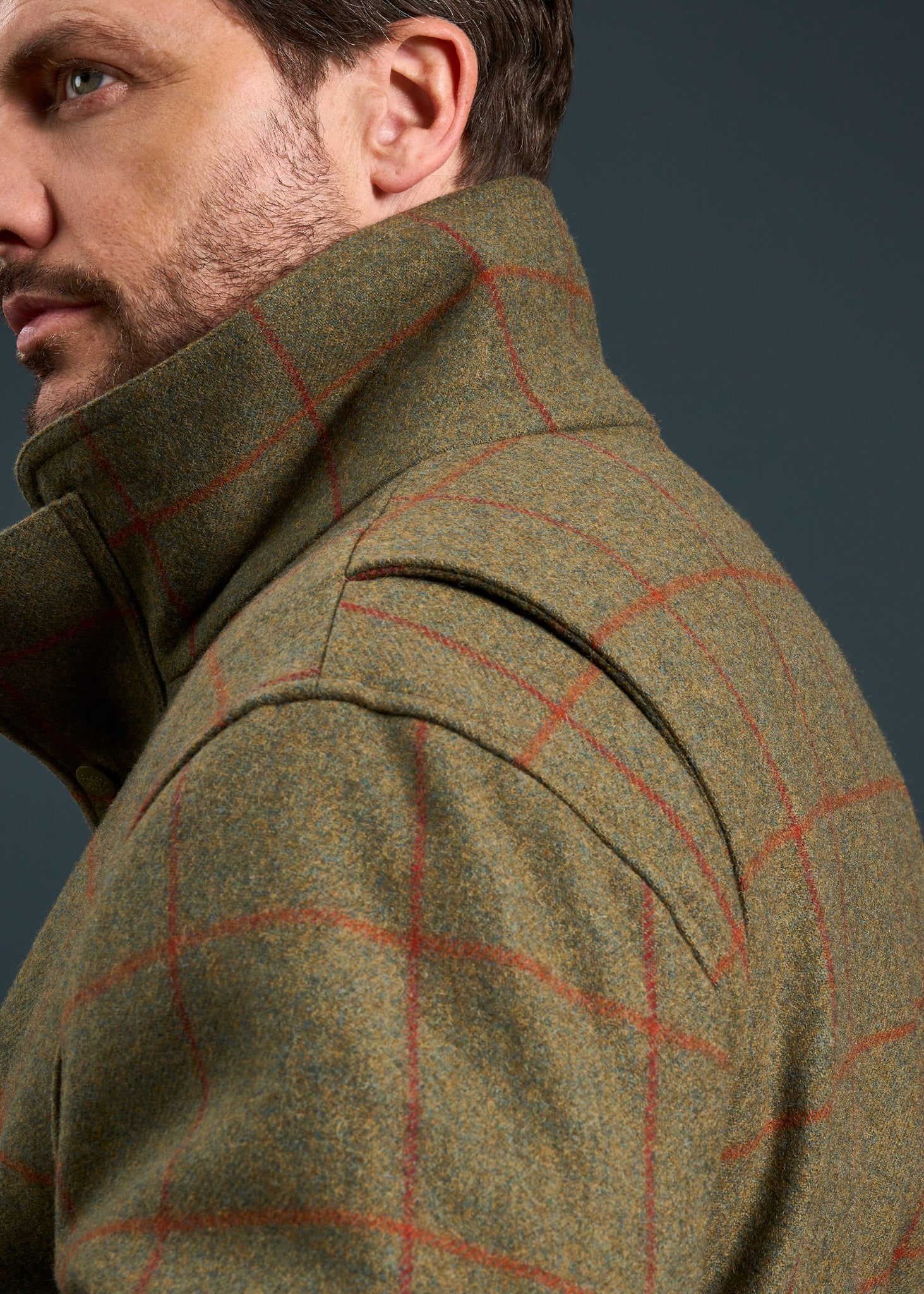 Combrook Men's Tweed Waterproof Shooting Field Coat in Reed  -  Shooting Fit - Image 6