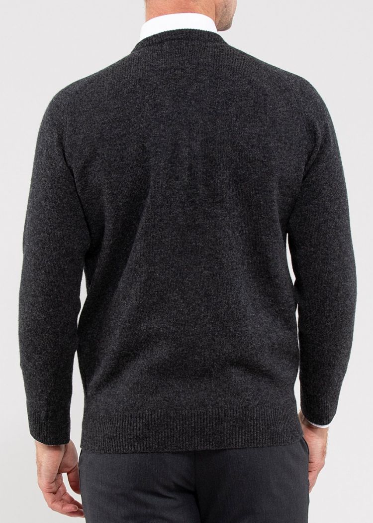 Hampshire Men's Lambswool Jumper in Charcoal - Classic Fit - Image 5