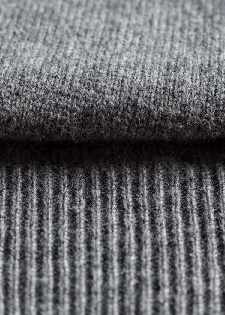 Hampshire Lambswool Jumper in Grey Mix - Classic Fit - Image 5