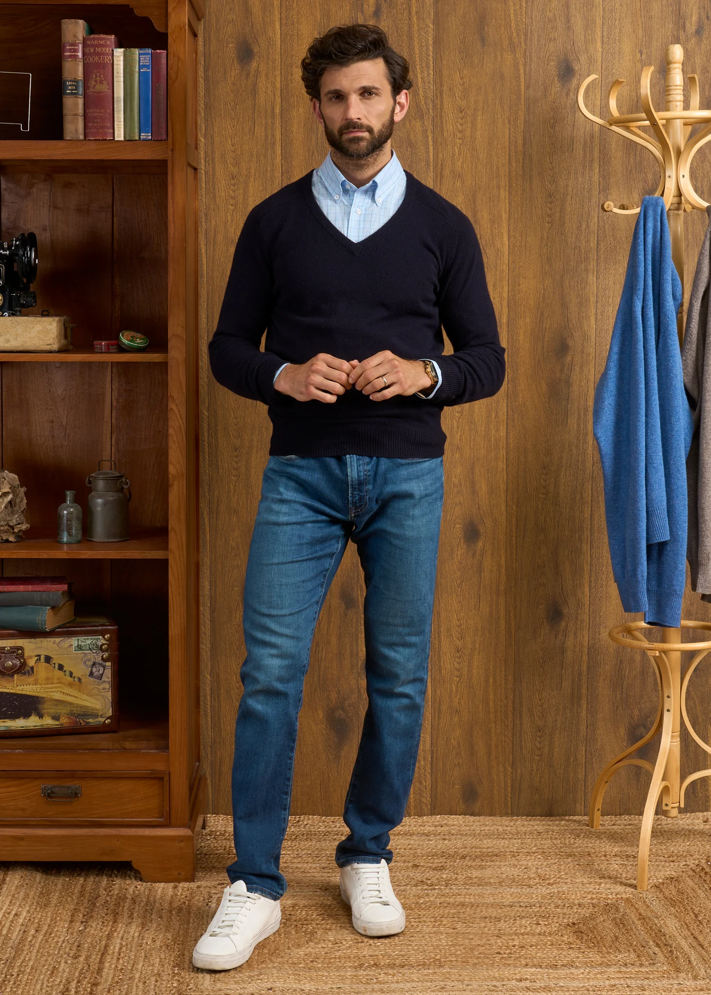 Hampshire Lambswool Jumper in Navy - Classic Fit - Image 5