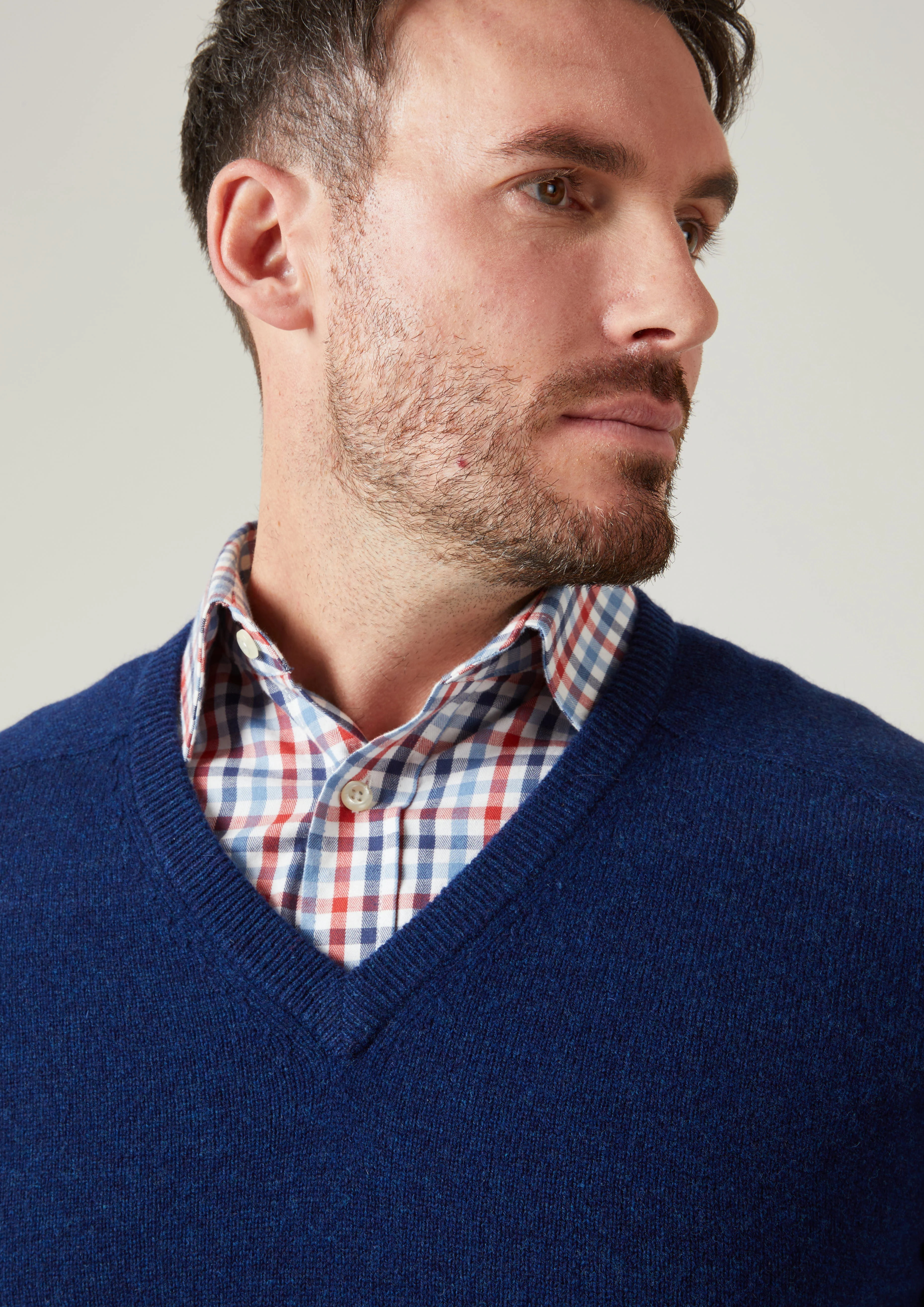 Kilsyth Men's Lambswool Jumper in Indigo - Regular Fit - Image 2