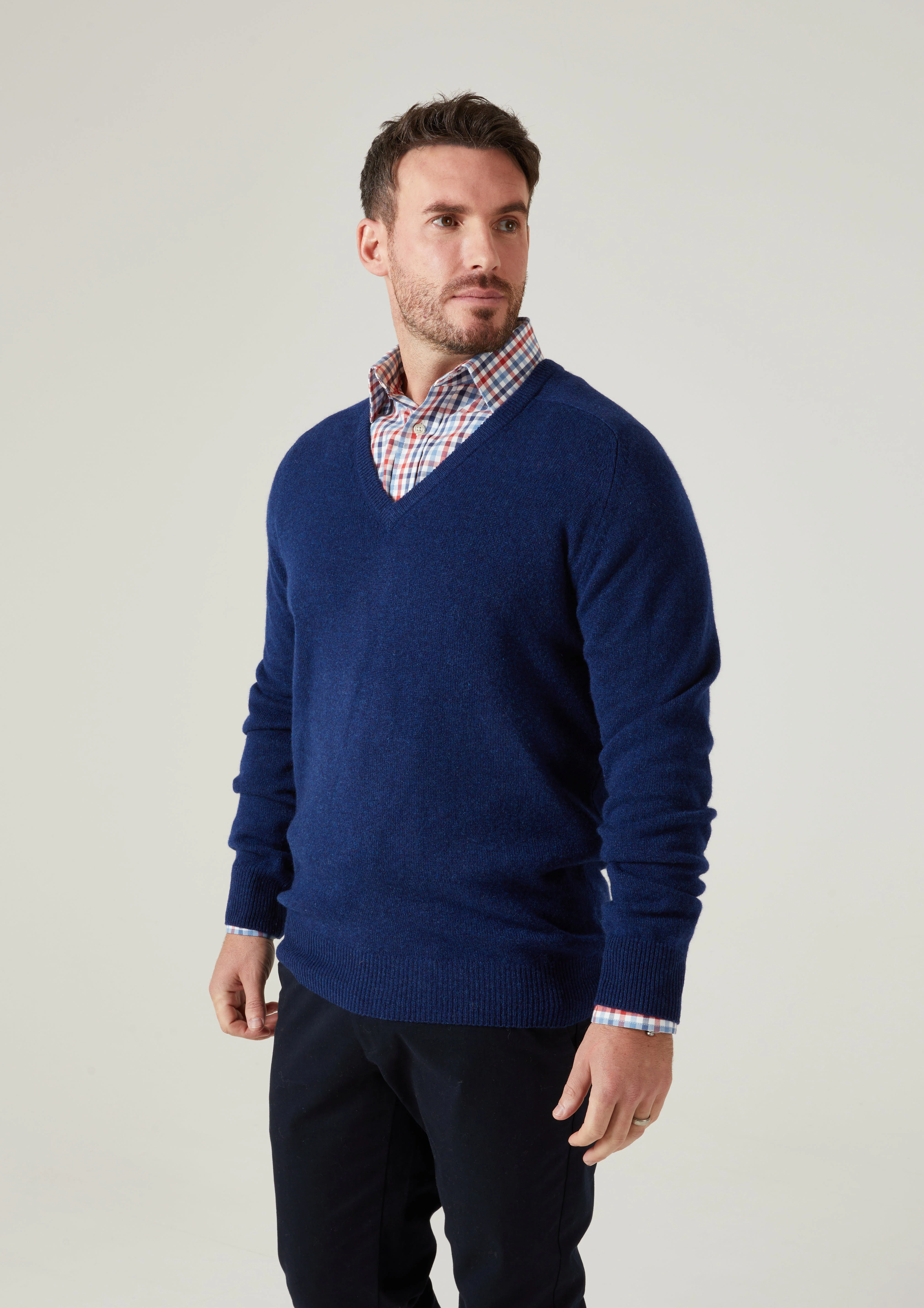 Kilsyth Men's Lambswool Jumper in Indigo - Regular Fit - Image 5