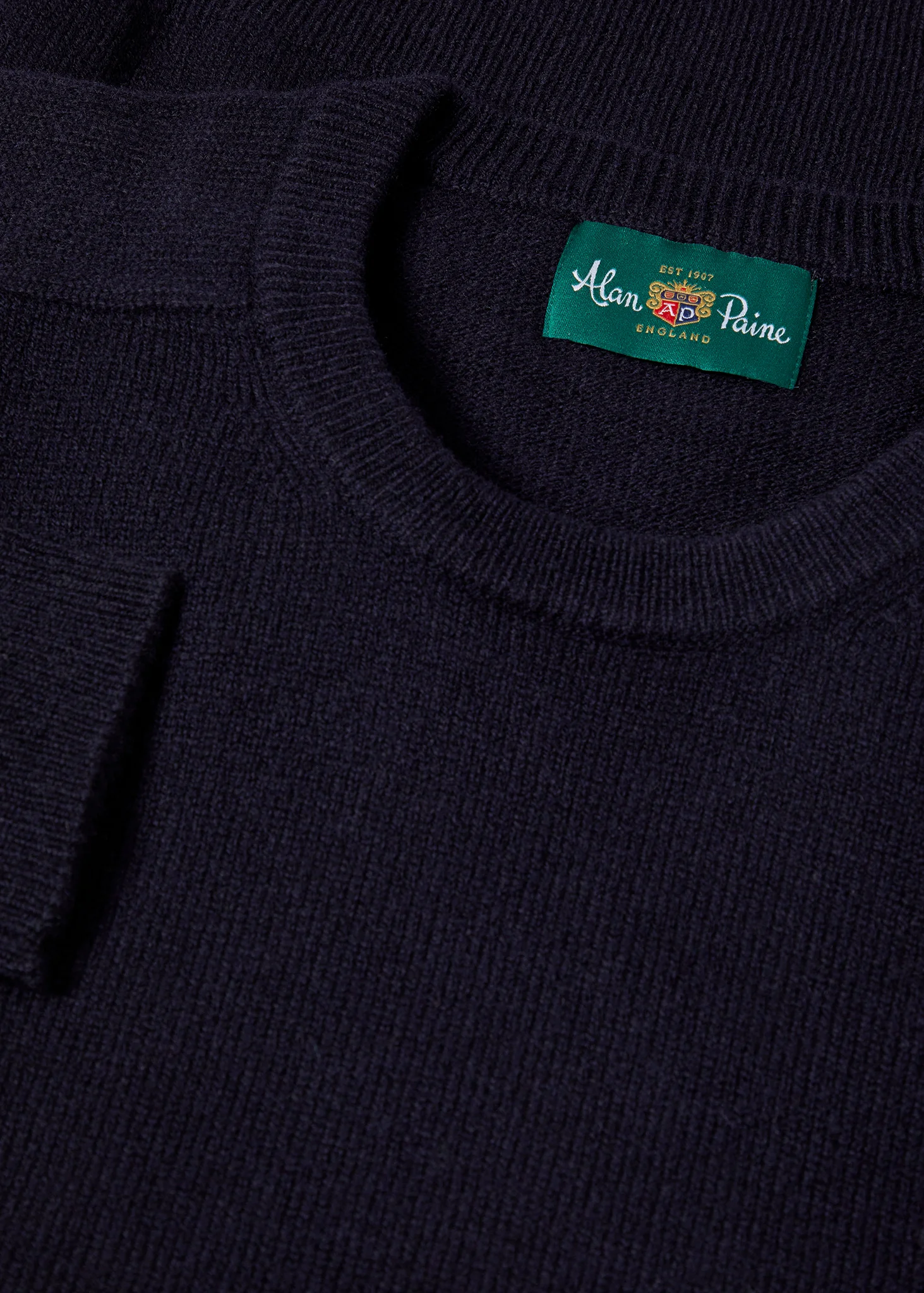 Lenzie Men's Lambswool Jumper In Navy Jumper - Regular Fit - Image 4