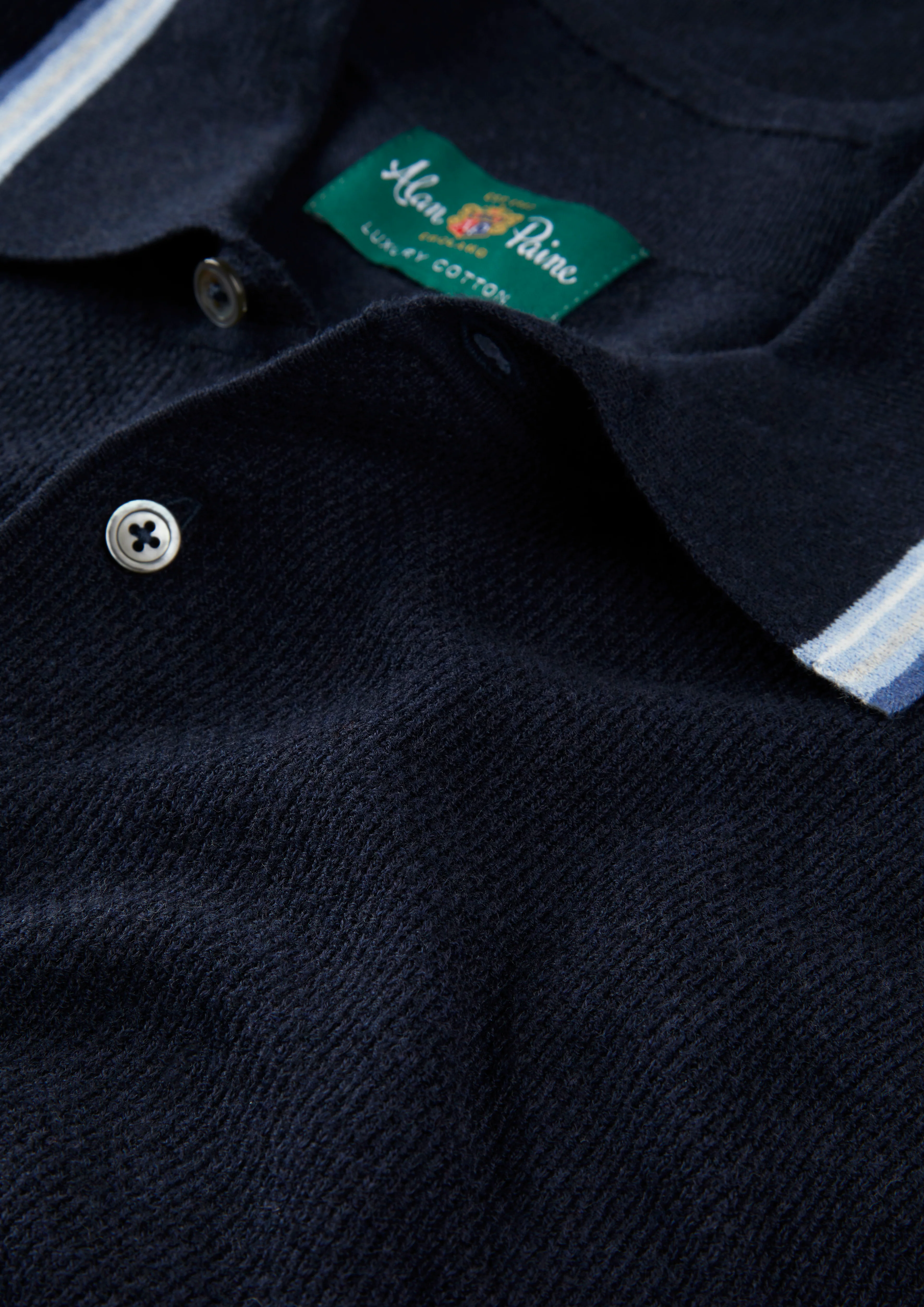Lulworth Men's Cotton Cashmere Textured Polo In Dark Navy - Image 4