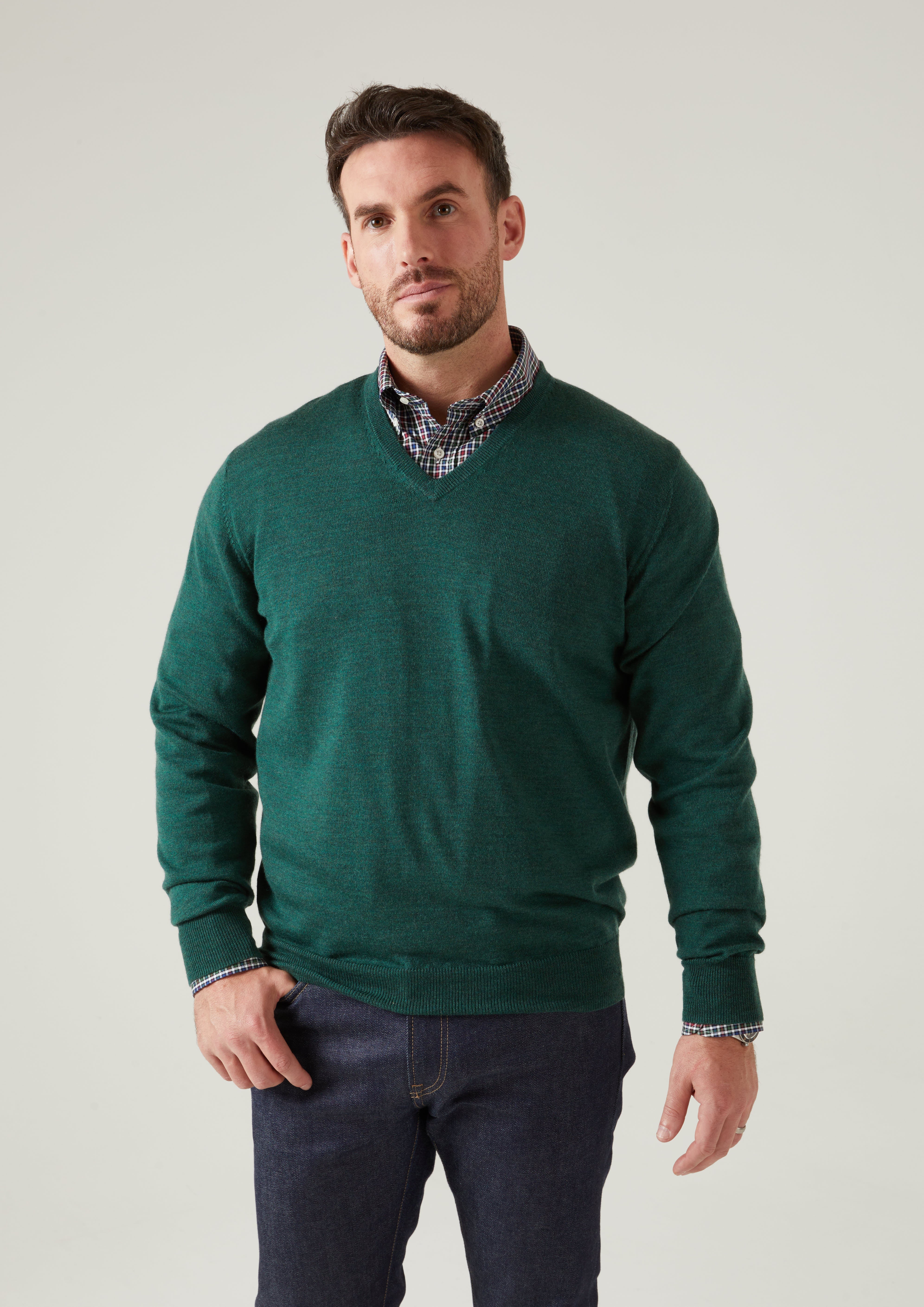 Millbreck Merino Wool Jumper in Hunter - Regular Fit - Image 3