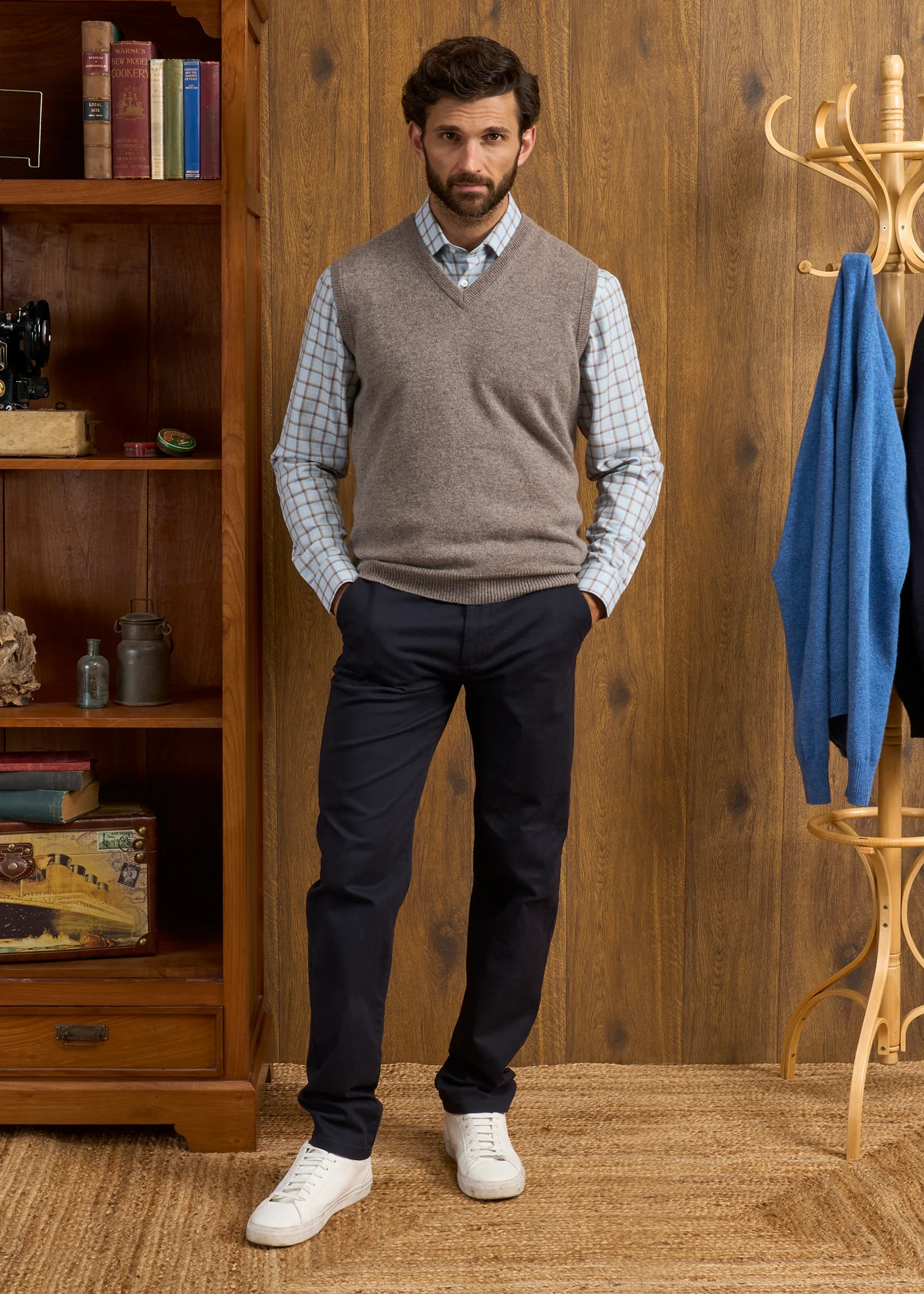 Norfolk Men's Lambswool Slipover in Vole - Classic Fit - Image 2