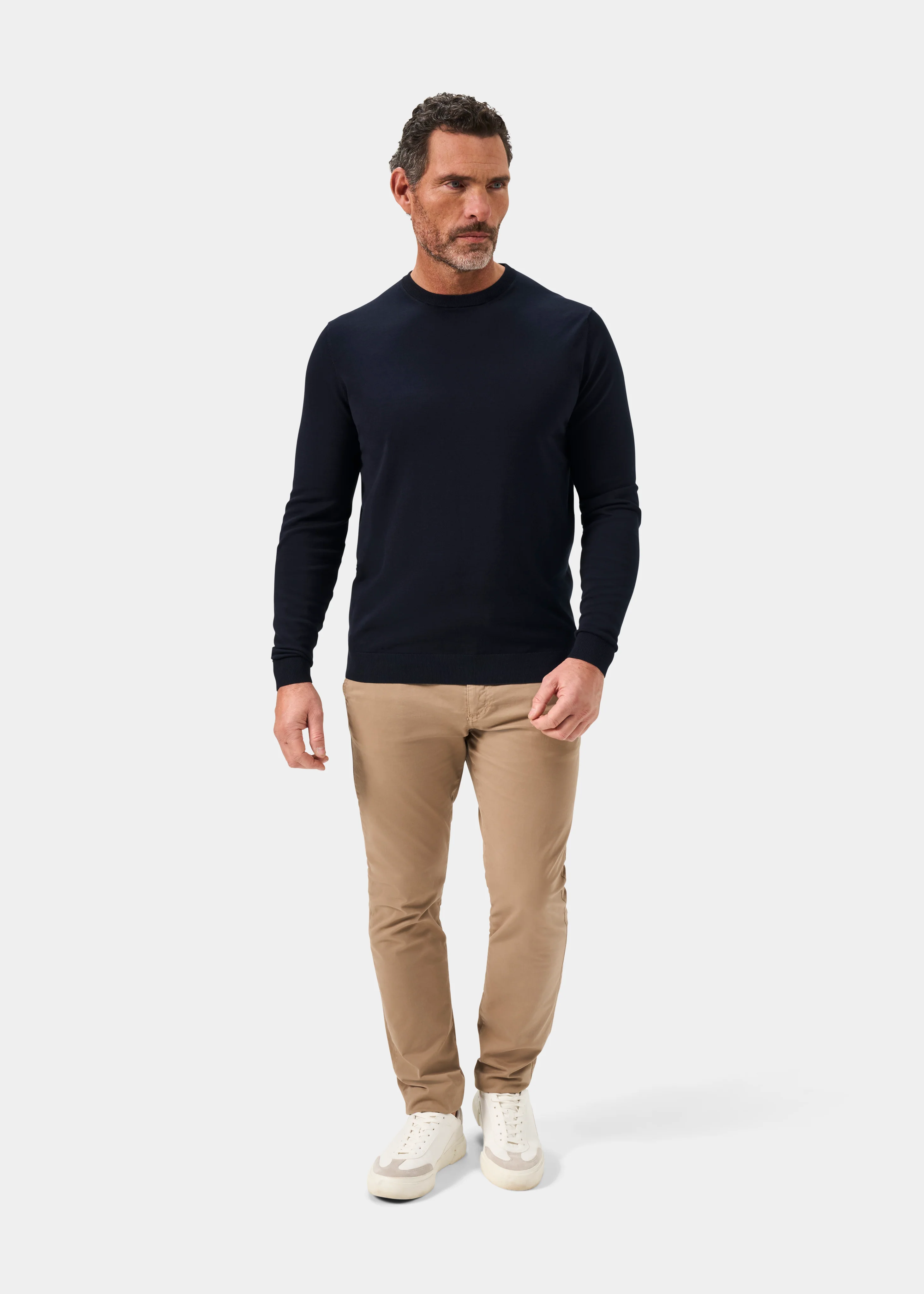 Oakford Cotton Long Sleeve Crew Neck Shirt In Dark Navy - Image 2