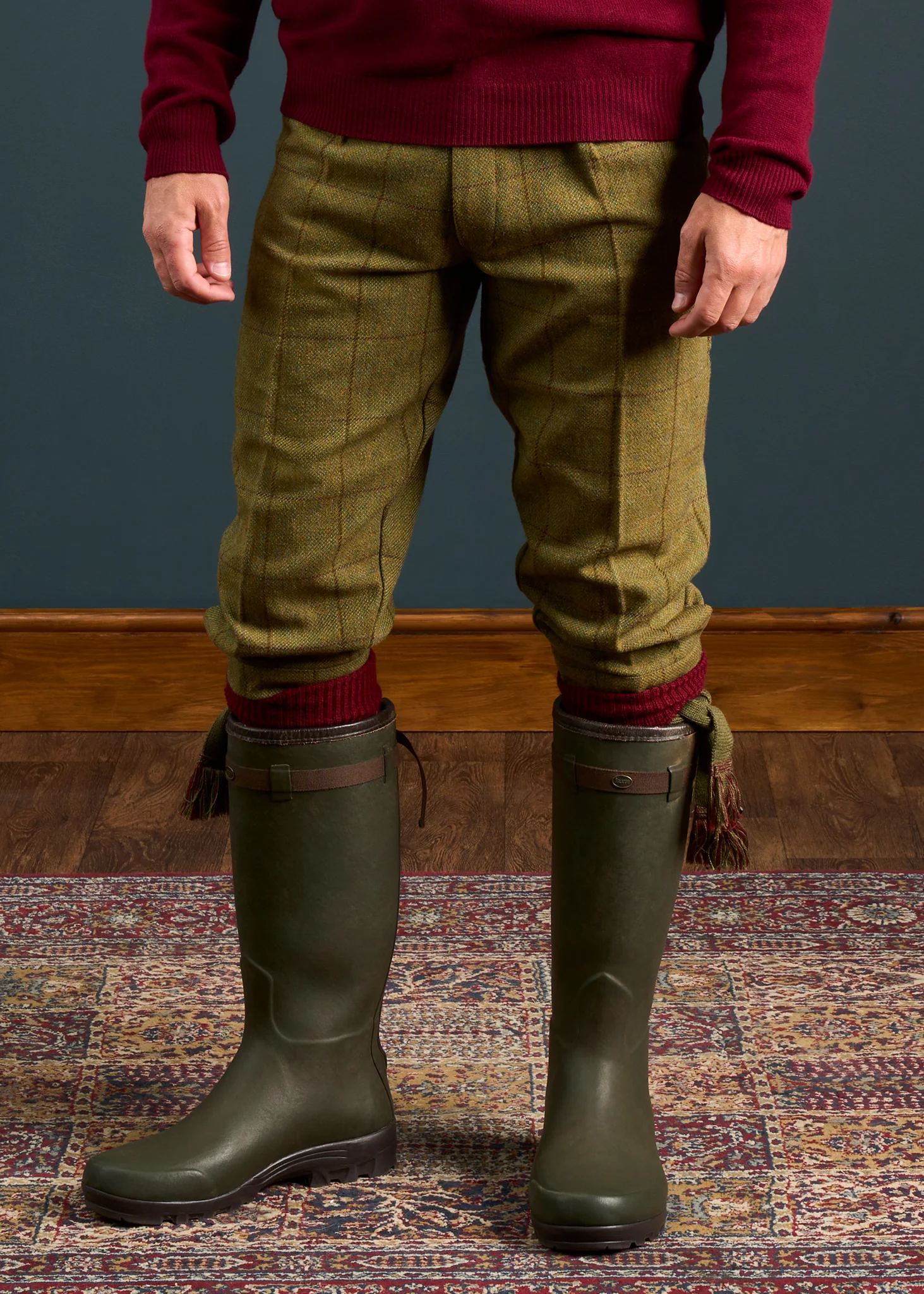 Rutland Men's Tweed Water Repellent Shooting Breeks in Lichen  -  Regular Fit - Image 4