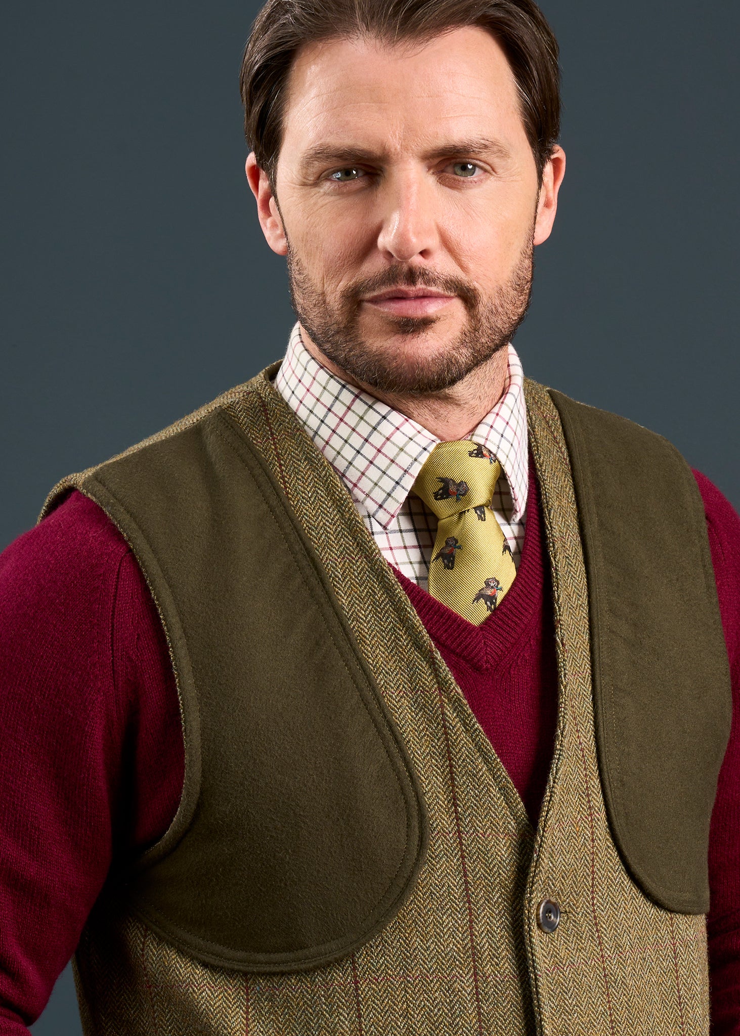 Rutland Men's Tweed Water Repellent Shooting Waistcoat in Oakley  -  Shooting Fit - Image 3