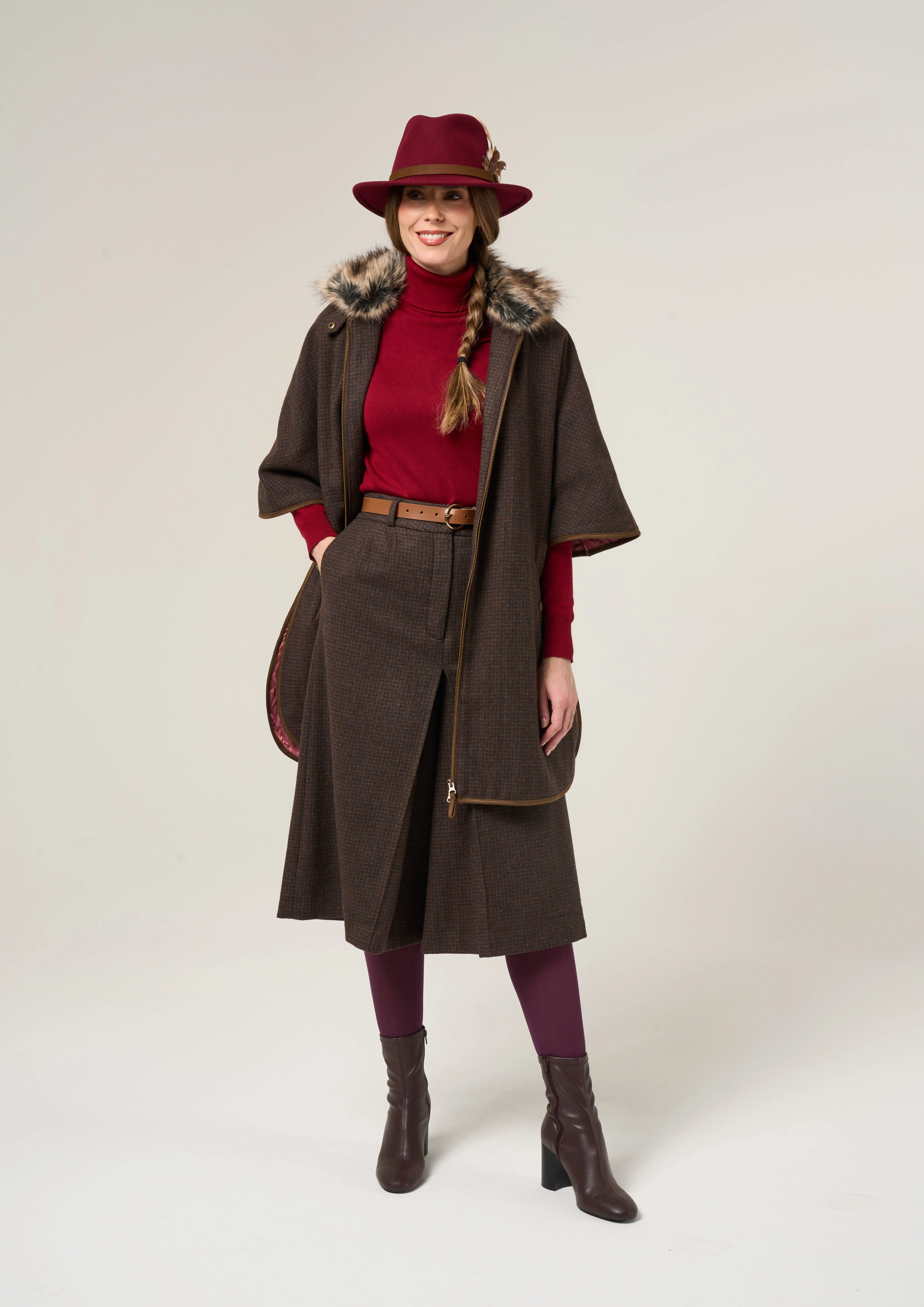 Surrey Ladies Tweed Water Repellent Culottes in Bramble  -  Regular Fit - Image 5