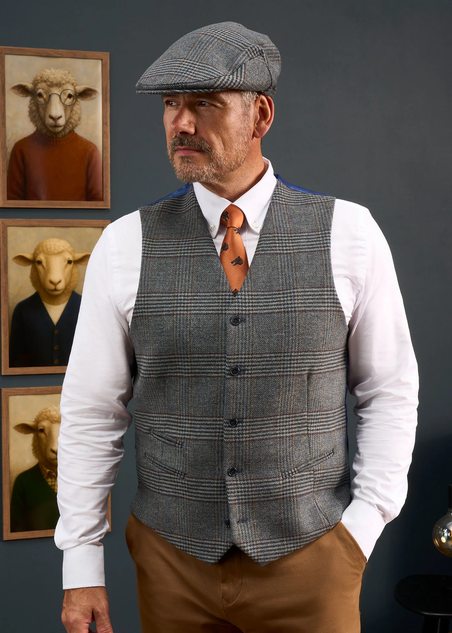 Surrey Men's Tweed Water Repellent Lined Waistcoat in Blue Check  -  Regular Fit - Image 6