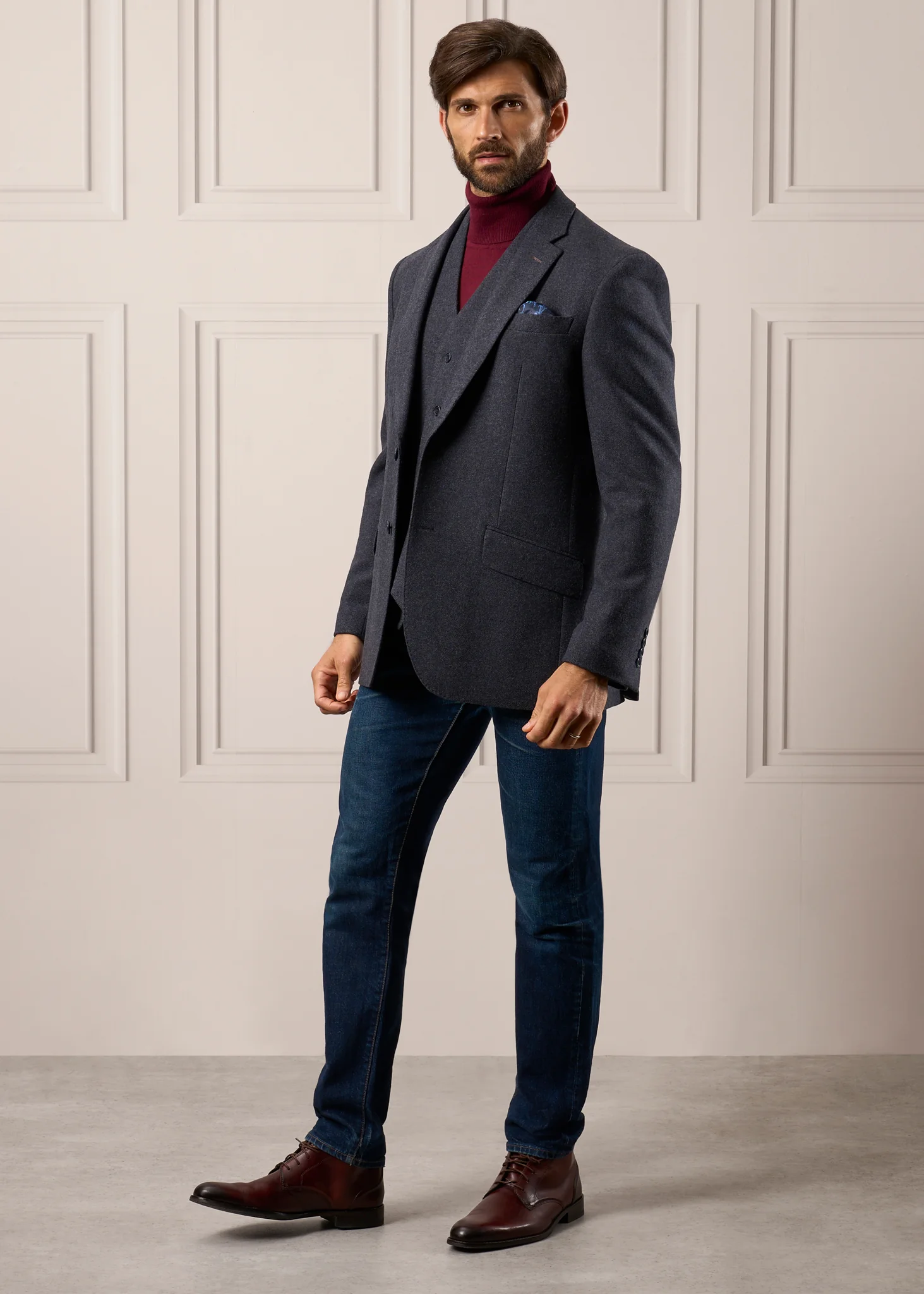 Surrey Men's Tweed Water Repellent Lined Waistcoat in Blue  -  Regular Fit - Image 6